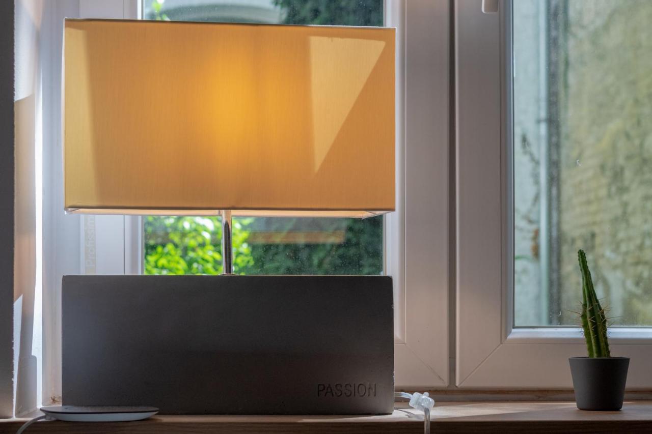 Homebydoni - Kueche I Terrasse I 500 Mbits Wifi I Design Loft Nahe Rmcc & Staatstheater Βιζμπάντεν Εξωτερικό φωτογραφία